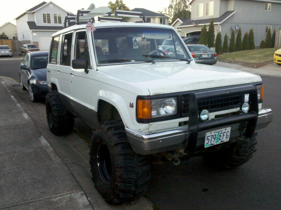 Isuzu Trooper 35 колесах