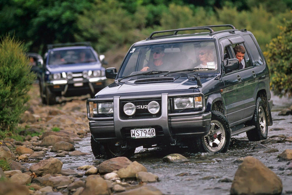 Isuzu Trooper II 2001