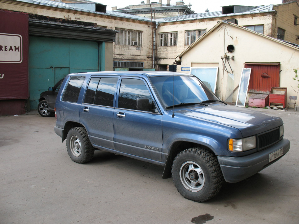Isuzu Trooper 2.8