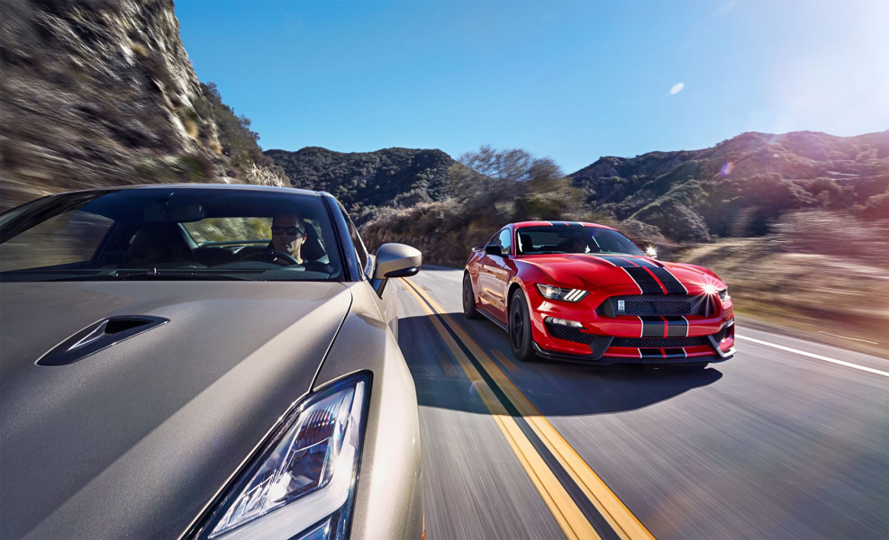 Ford Mustang American Racing