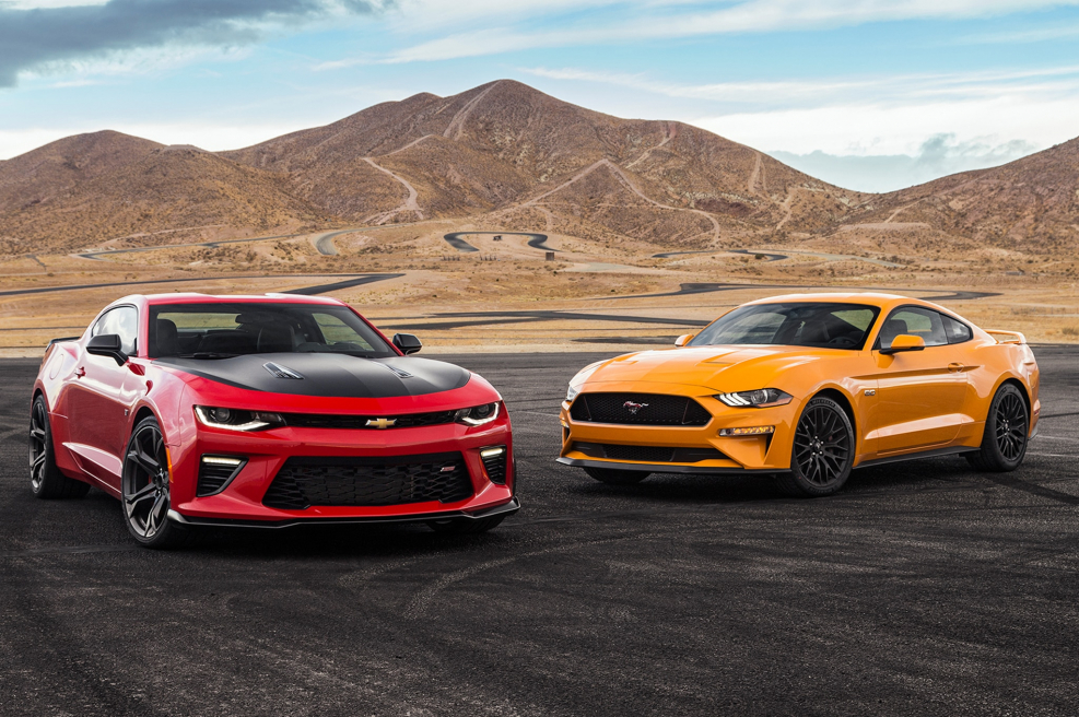 Nissan GTR И Ford Mustang