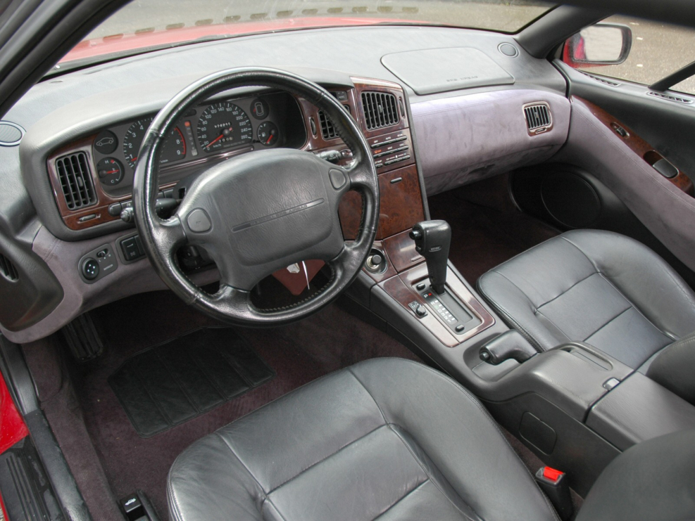 Subaru SVX салон