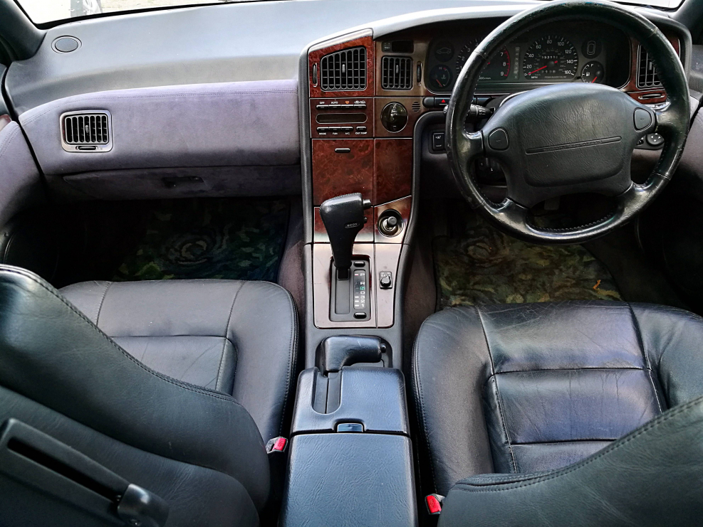 Субару Альцион SVX салон