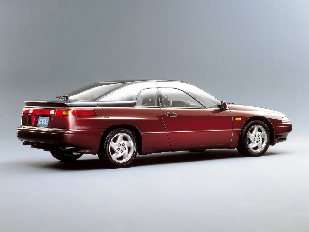 Купе Субару SVX