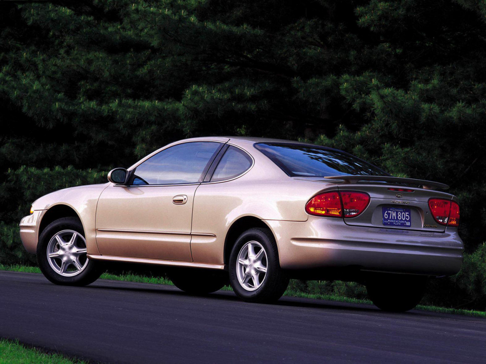 Oldsmobile Alero 1999 в Челябинске