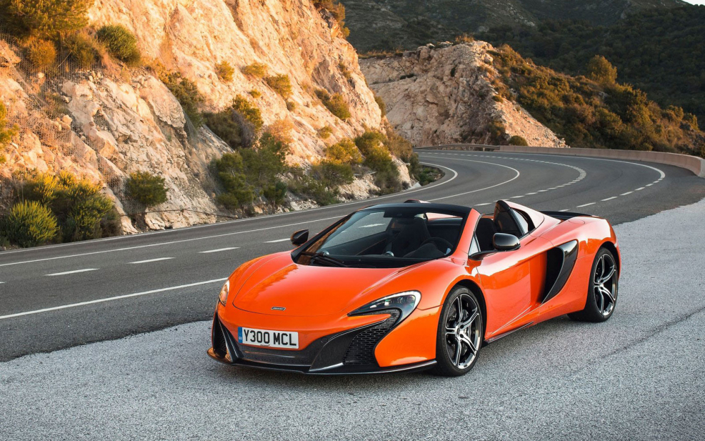 Спорткар MCLAREN