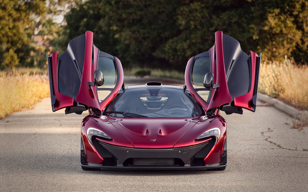 MCLAREN p1 красный