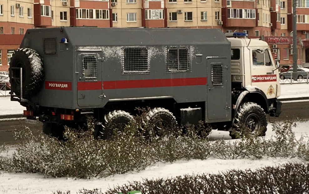 Грузовик Урал 4320 с кузовом