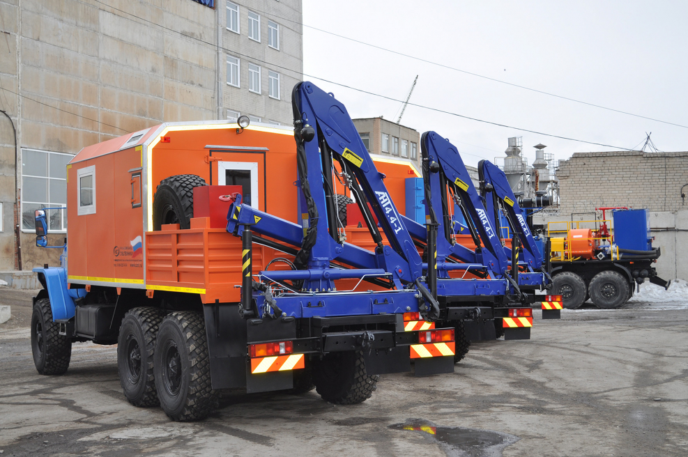 Вахтовый автомобиль КАМАЗ 43118