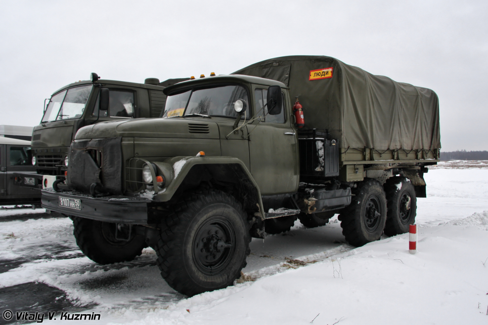 ЗИЛ 131 военный бортовой
