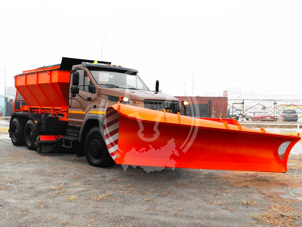 Урал 4320 КДМ