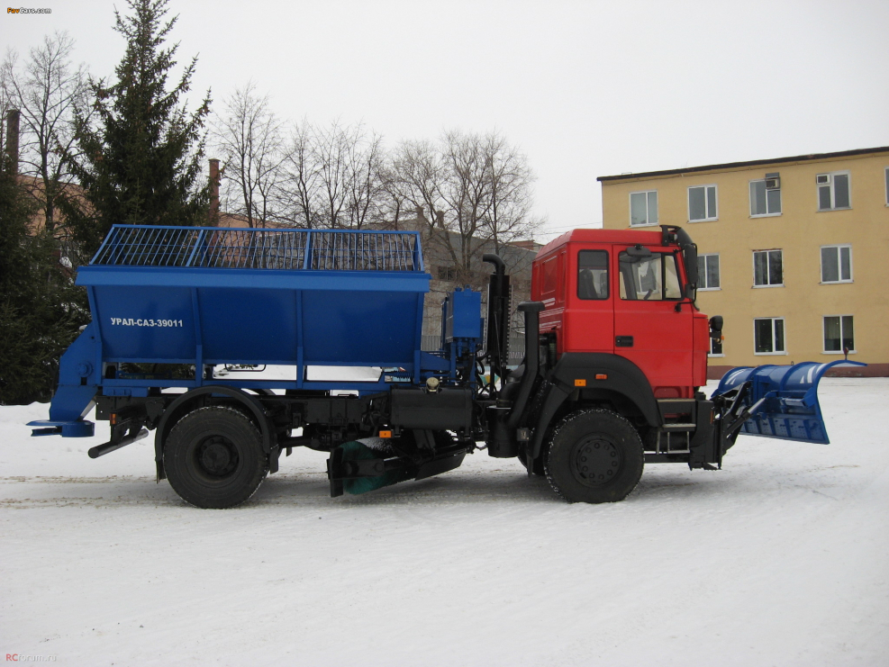КДМ на базе Урал 6х6