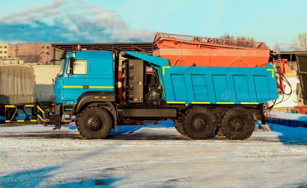 Урал 6370 КДМ