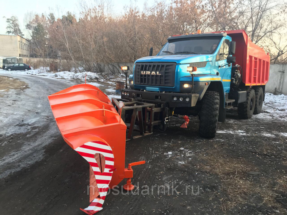 Уборочная машина КРАЗ-65055