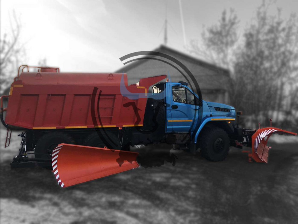 Урал 4320 КДМ