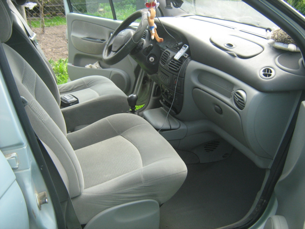 Renault Scenic 2002 года