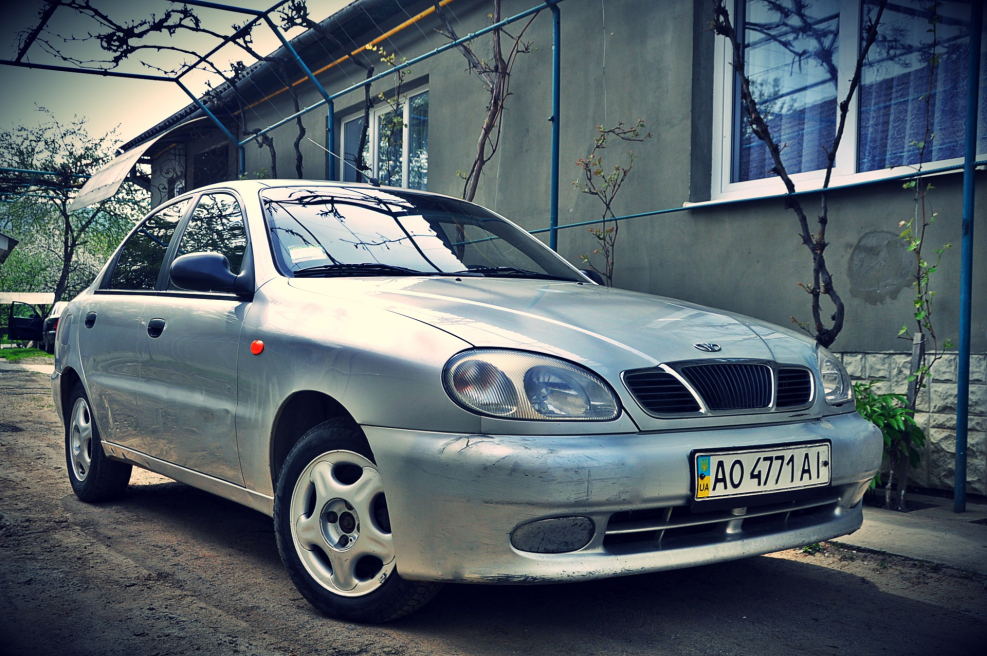 Дэу Сенс 2001