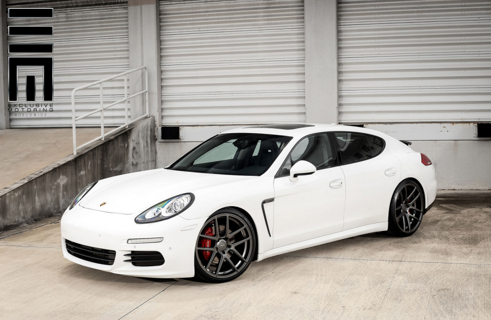 Porsche Panamera обвес белый