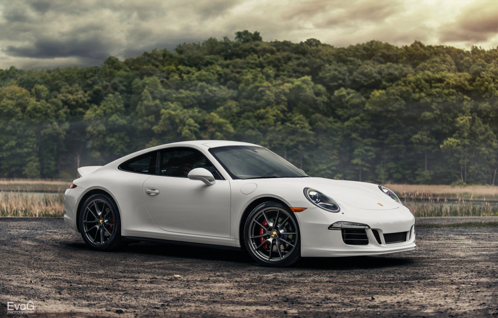 Porsche 911 Carrera White