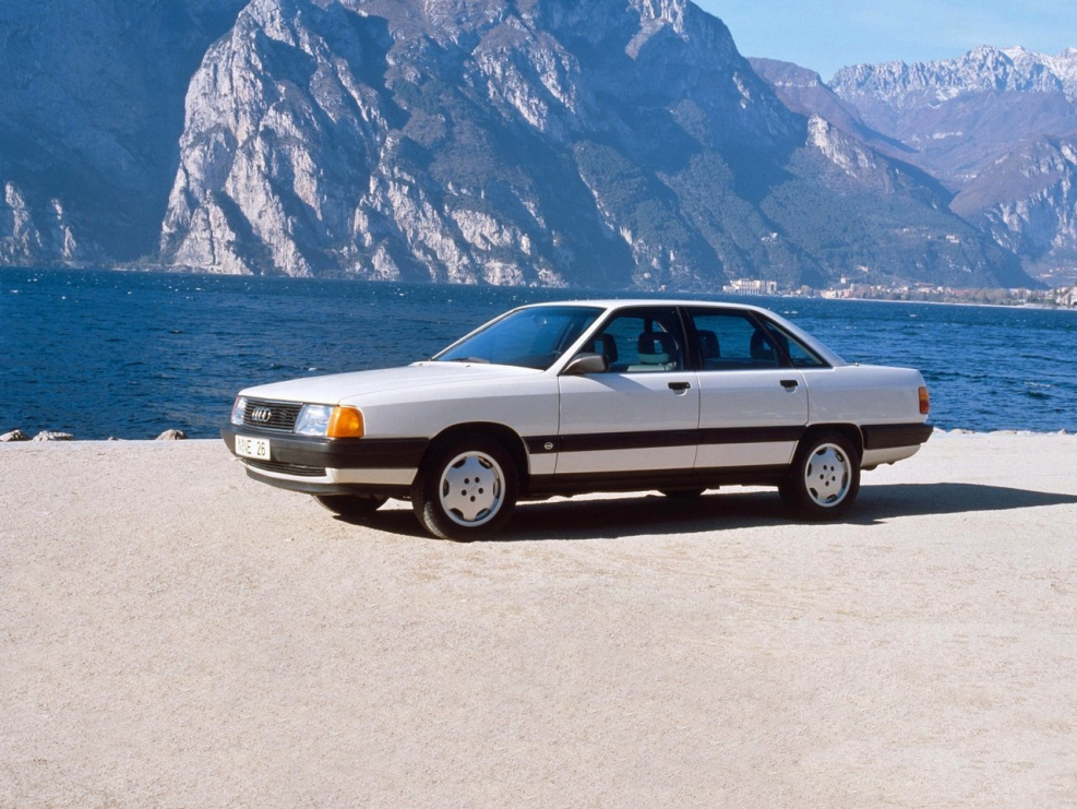 Audi 100 c3