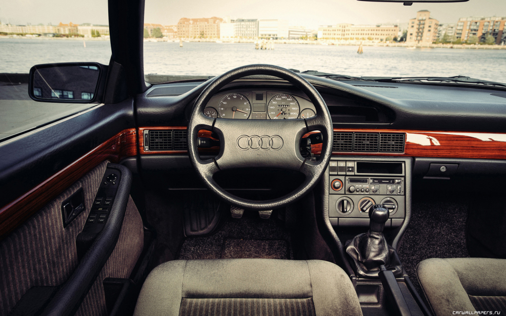 Audi 100 салон