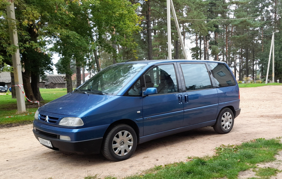 Peugeot 806