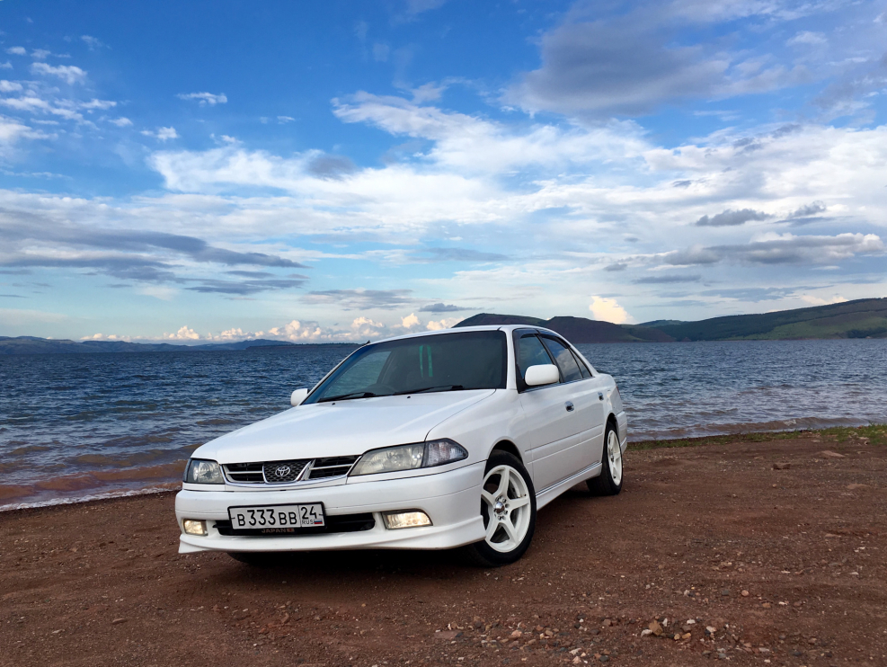 Toyota Carina 1