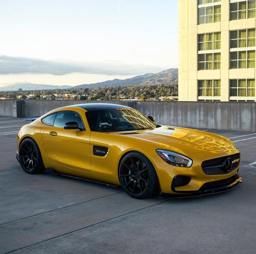 Mercedes Benz AMG gt s 2015