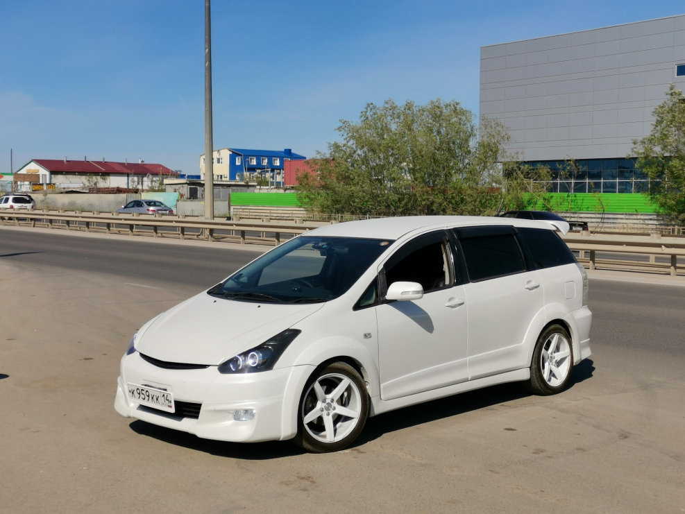 Toyota Wish 20 кузов