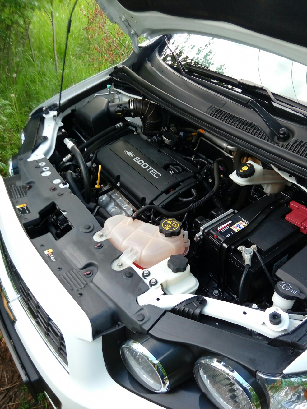 Подкапотка Авео т300