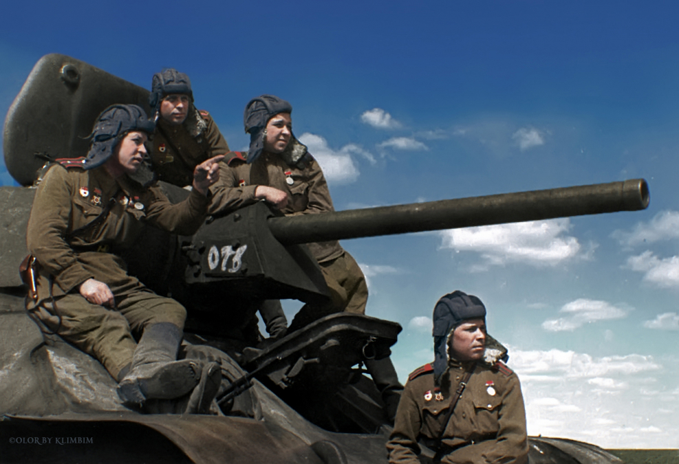 Советские танкисты 1943