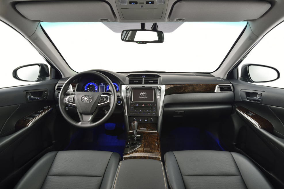 Toyota Camry XSE 2018 Interior