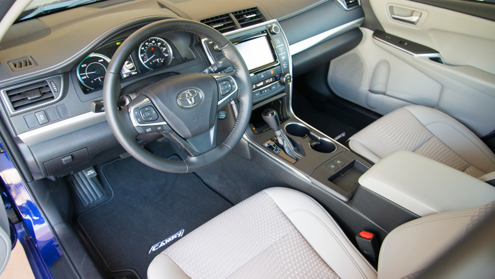Toyota Camry 2018 салон
