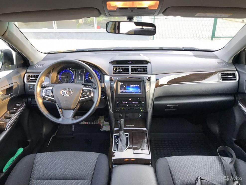 Toyota Camry 50 салон