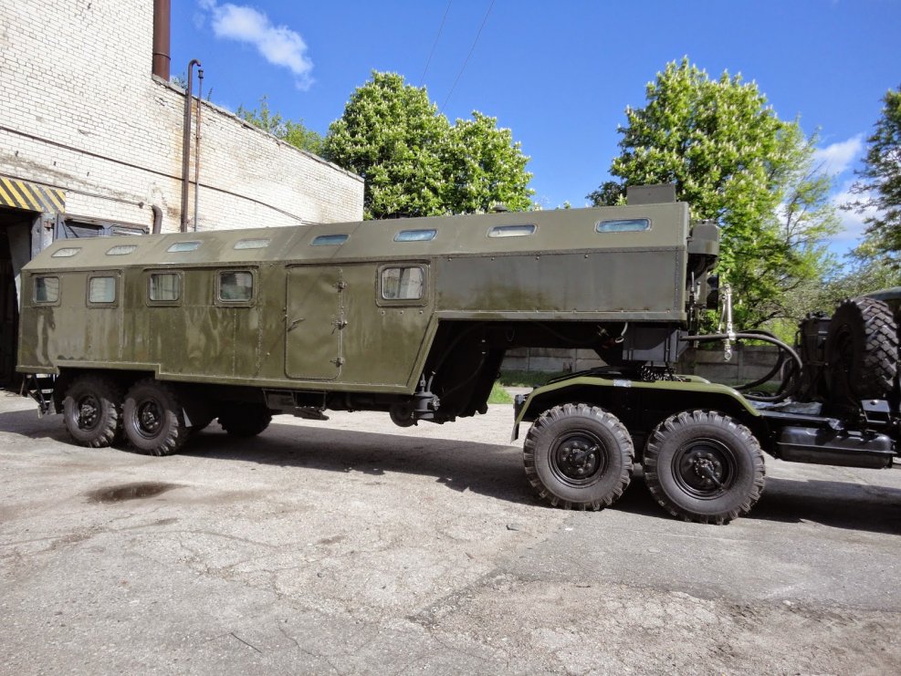 Полевой хлебопекарный автомобиль