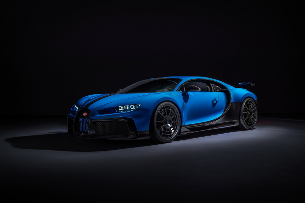 Бугатти Chiron 2016