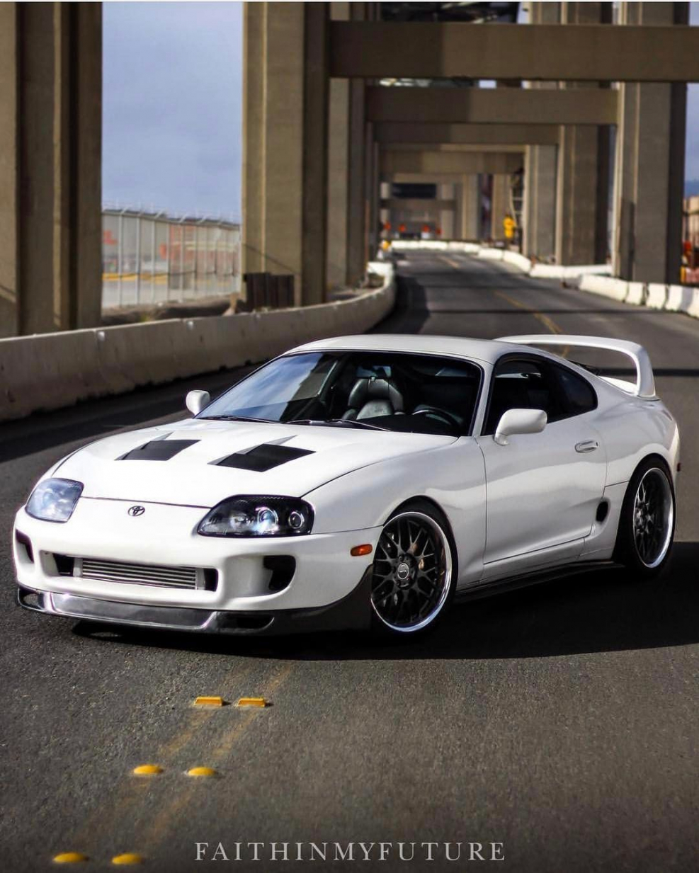 Toyota Supra 2