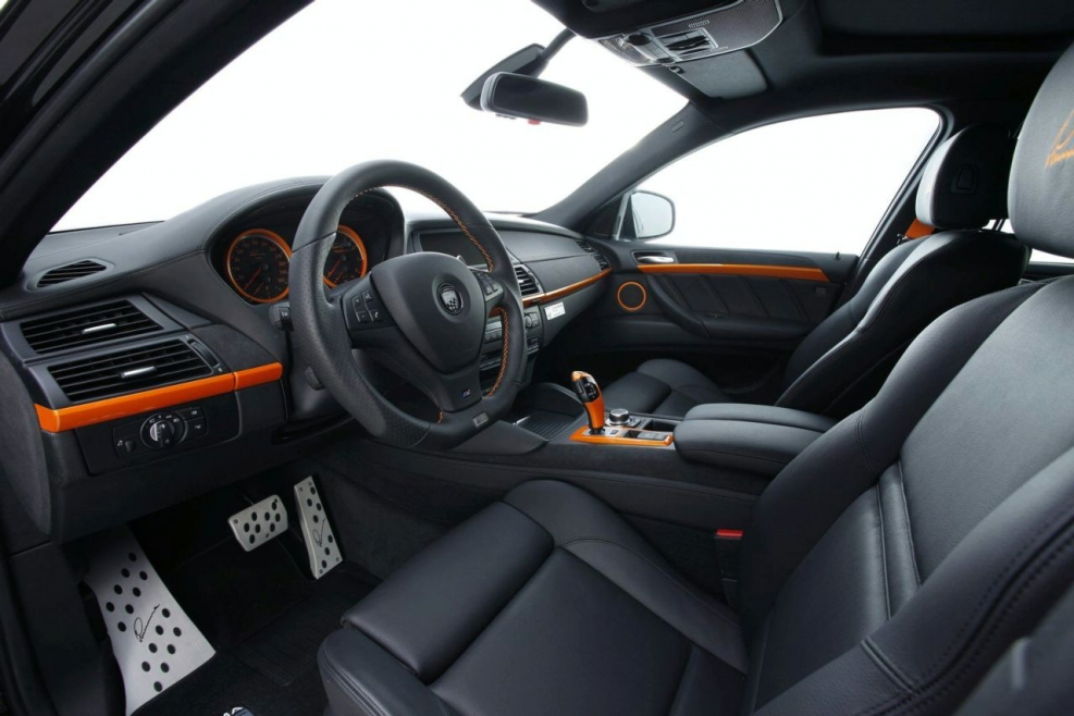 BMW x6m интерьер