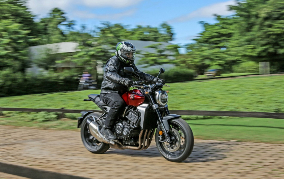 Honda cb1000r 2015