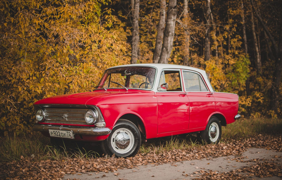 Москвич 408 красный