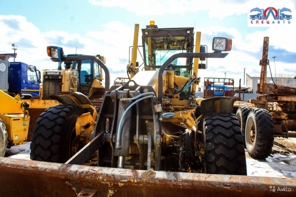 Автогрейдер Volvo g720b