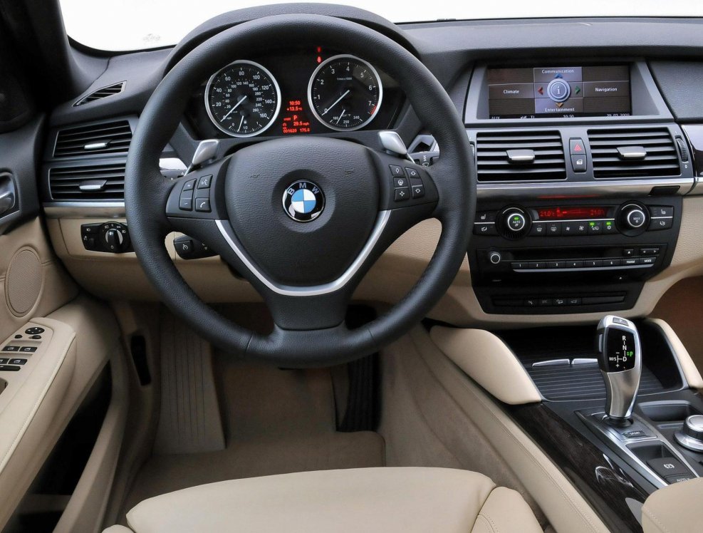 BMW x6 e71 интерьер