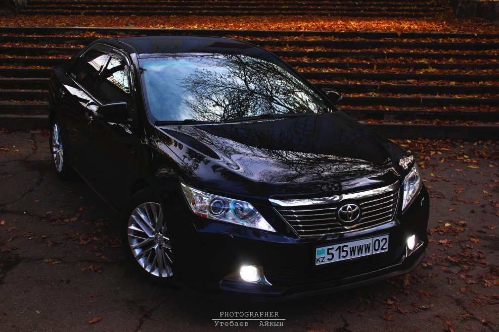 Toyota Camry черный 2,5