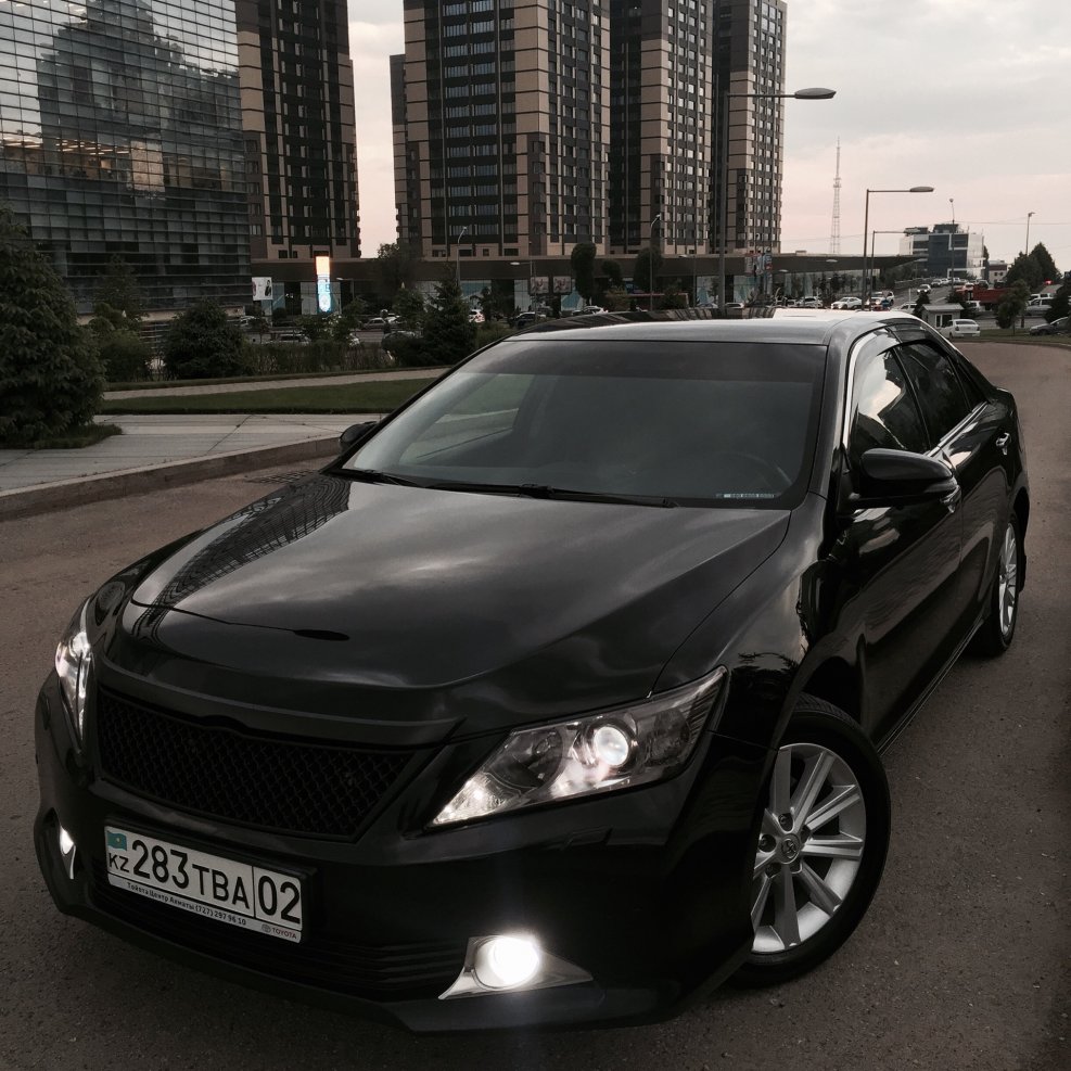 Camry 50 Black Edition