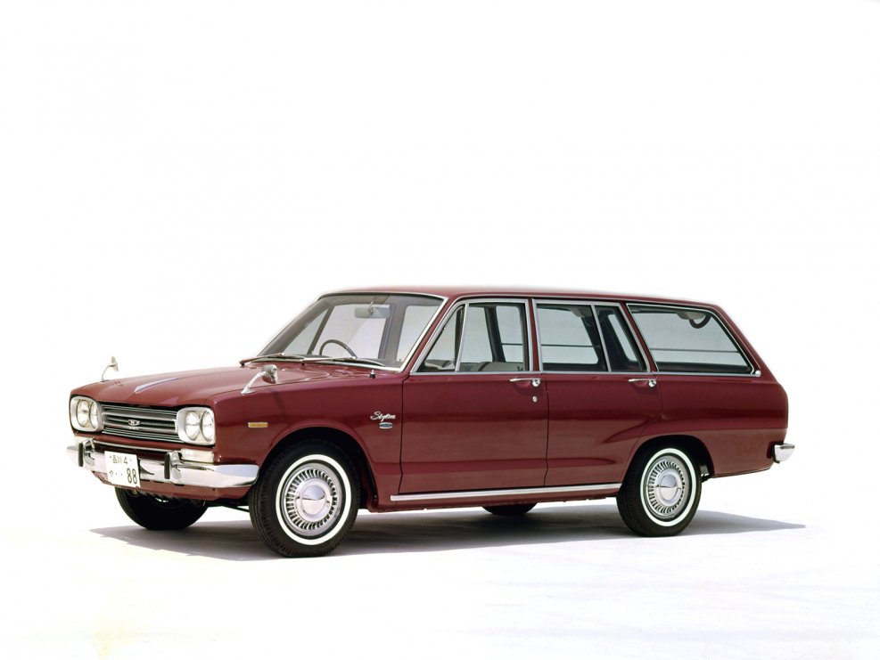 Nissan Avenir II (w11)