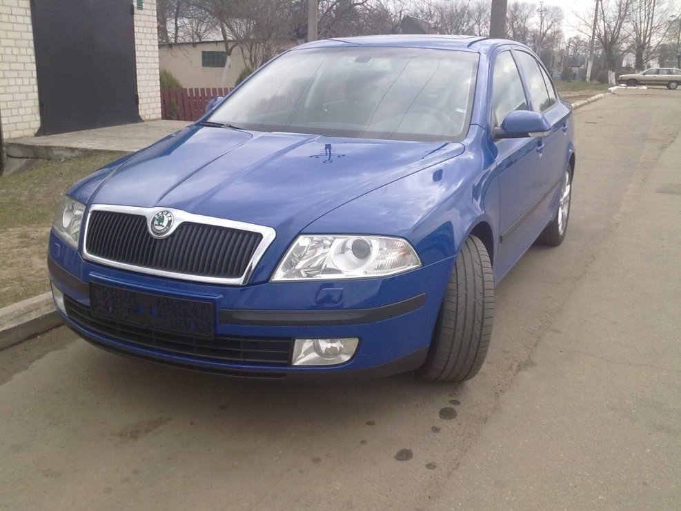 Шкода Октавия 1997 черная