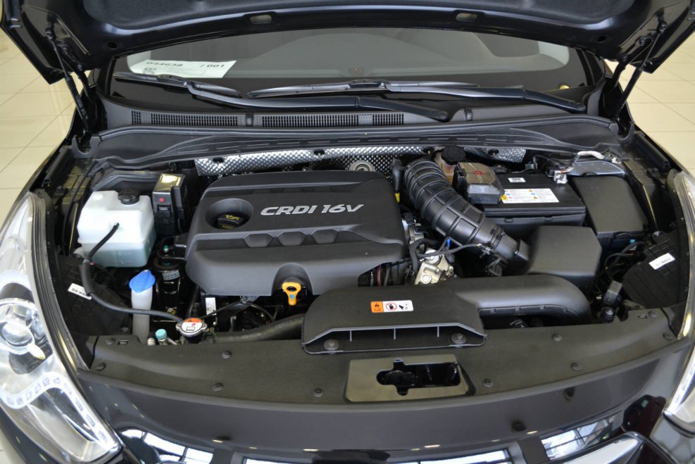 Hyundai i30 двигатель 1.6