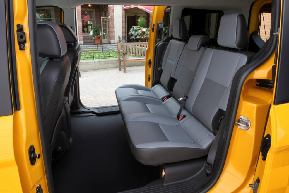 Ford Transit connect салон