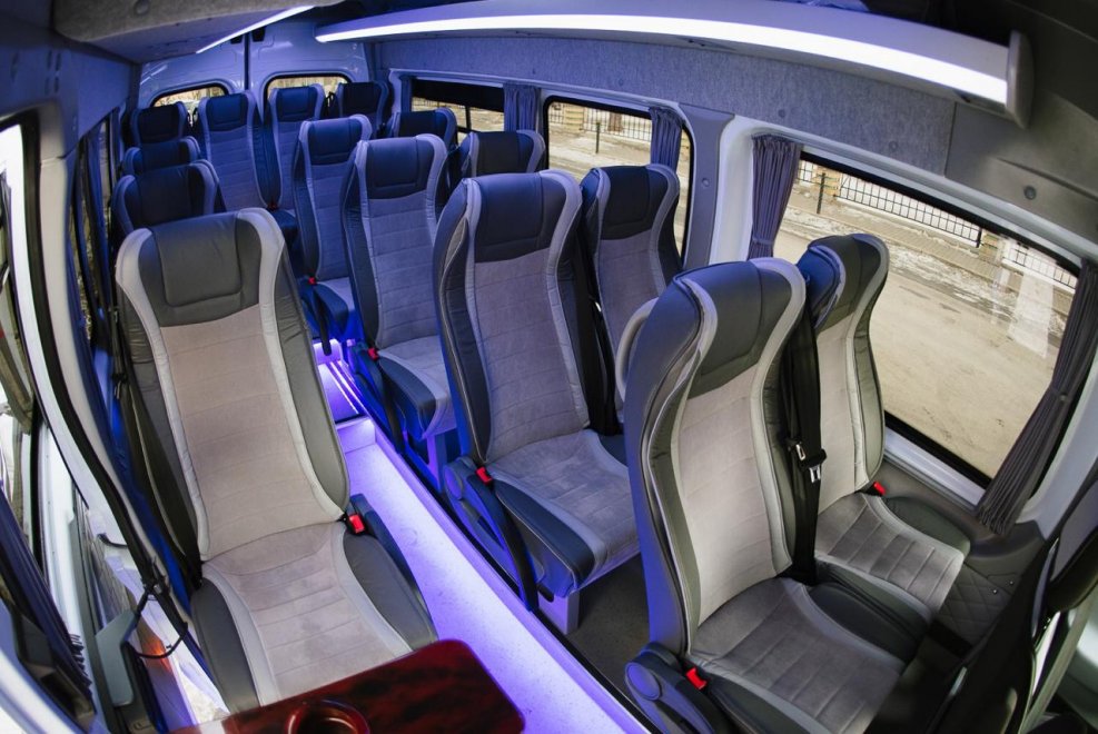Ford Transit пассажирский салон