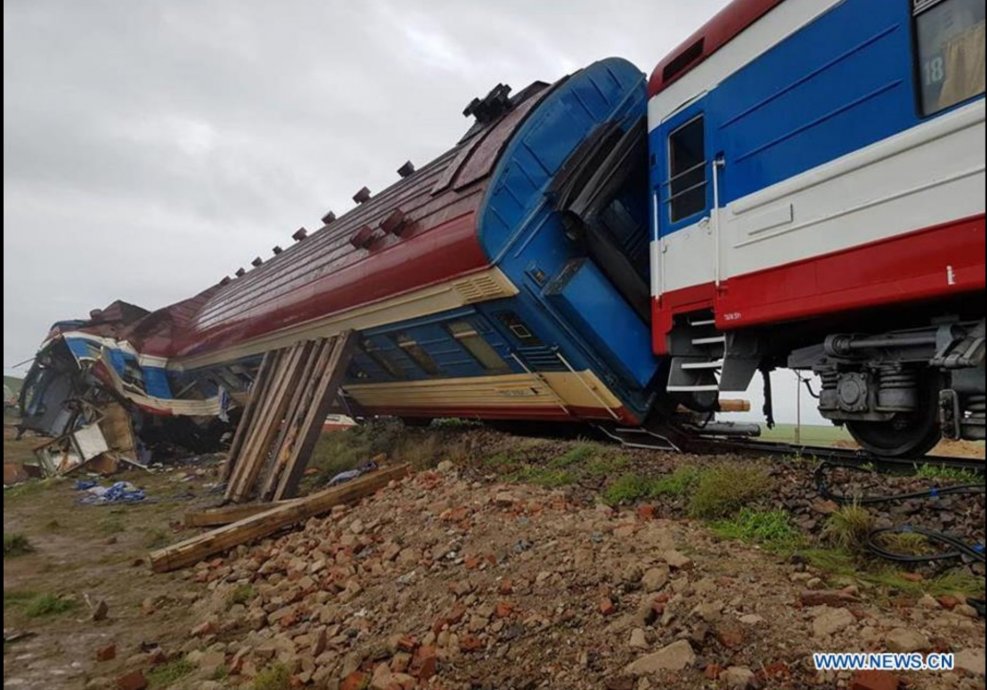 Крушение грузового поезда
